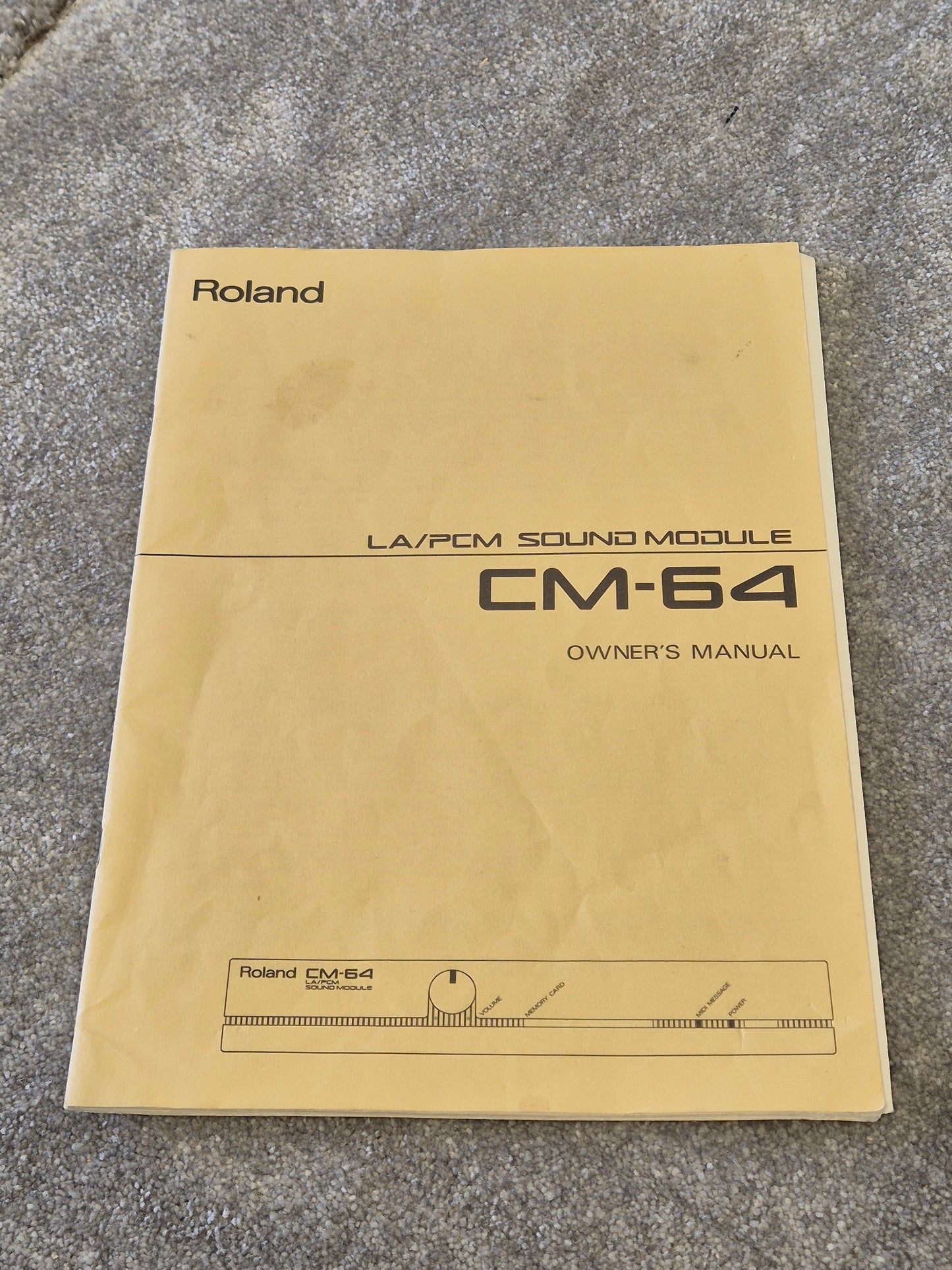 Roland CM-64 - Vintage Desktop Digital Synthesizer
