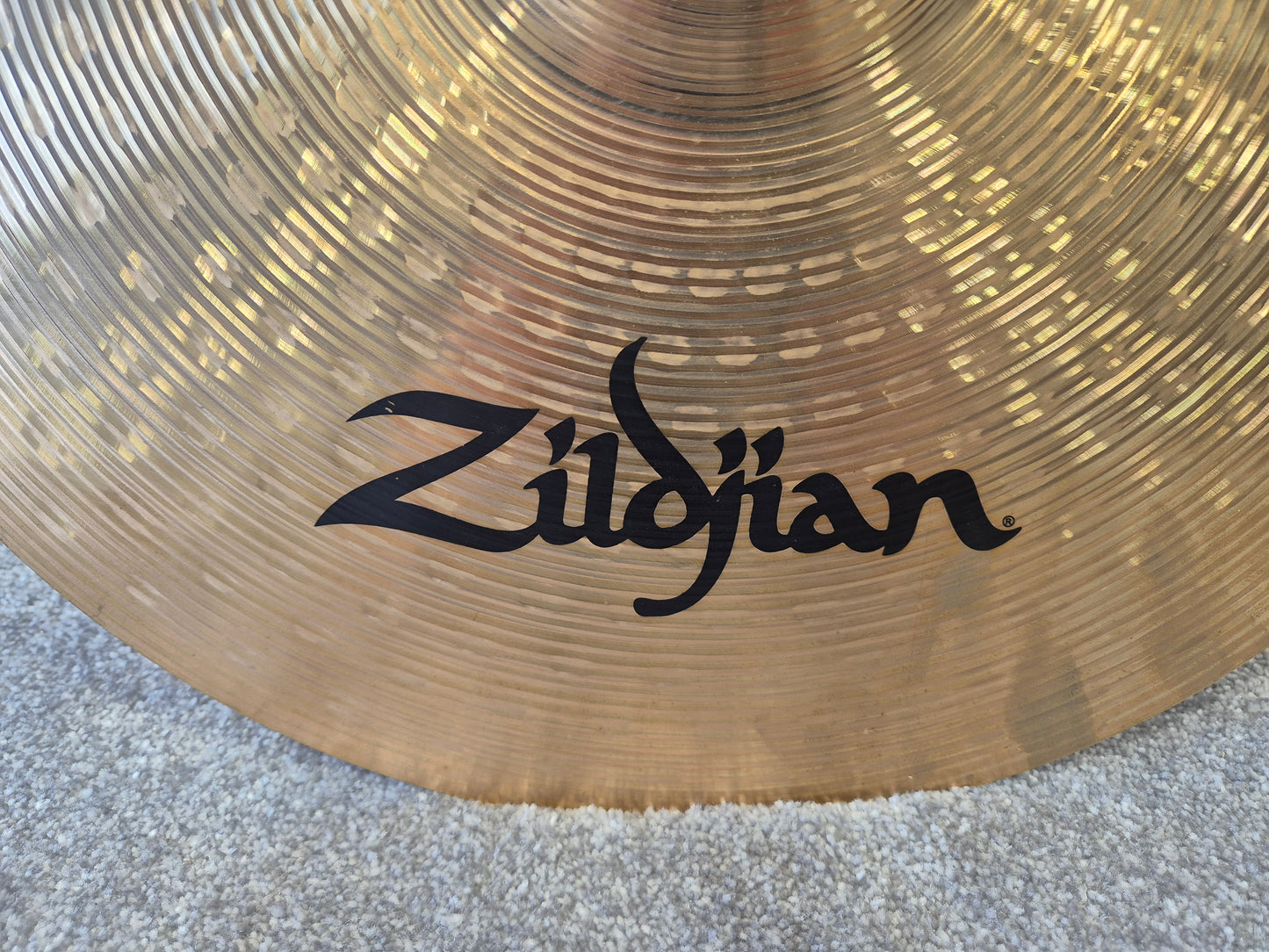 Zildjian ZHT 16-inch Medium Thin Crash Cymbal