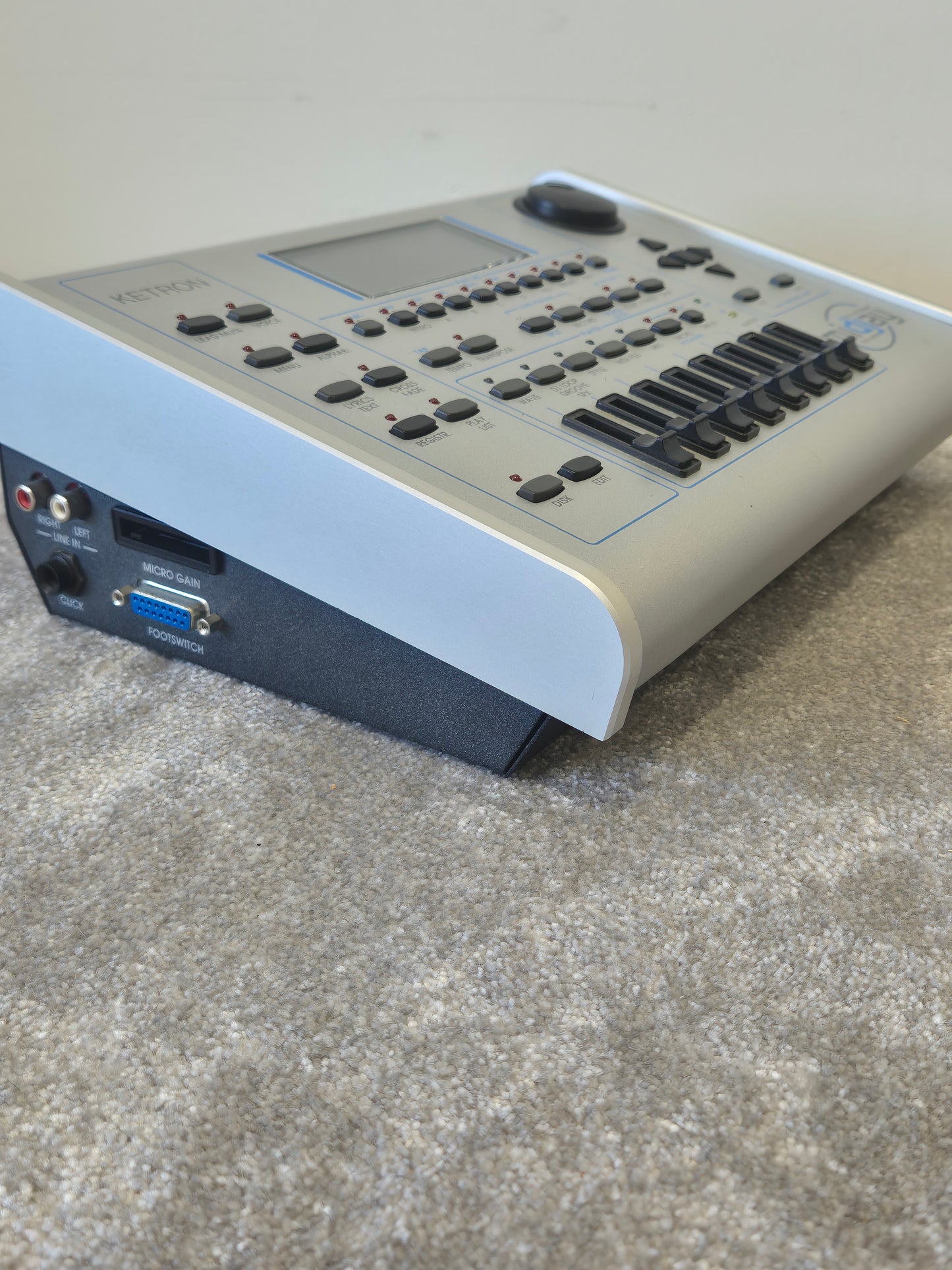 Ketron Midjay Live Audio and Midi Player - Multimedia Module w/ Soft Bag