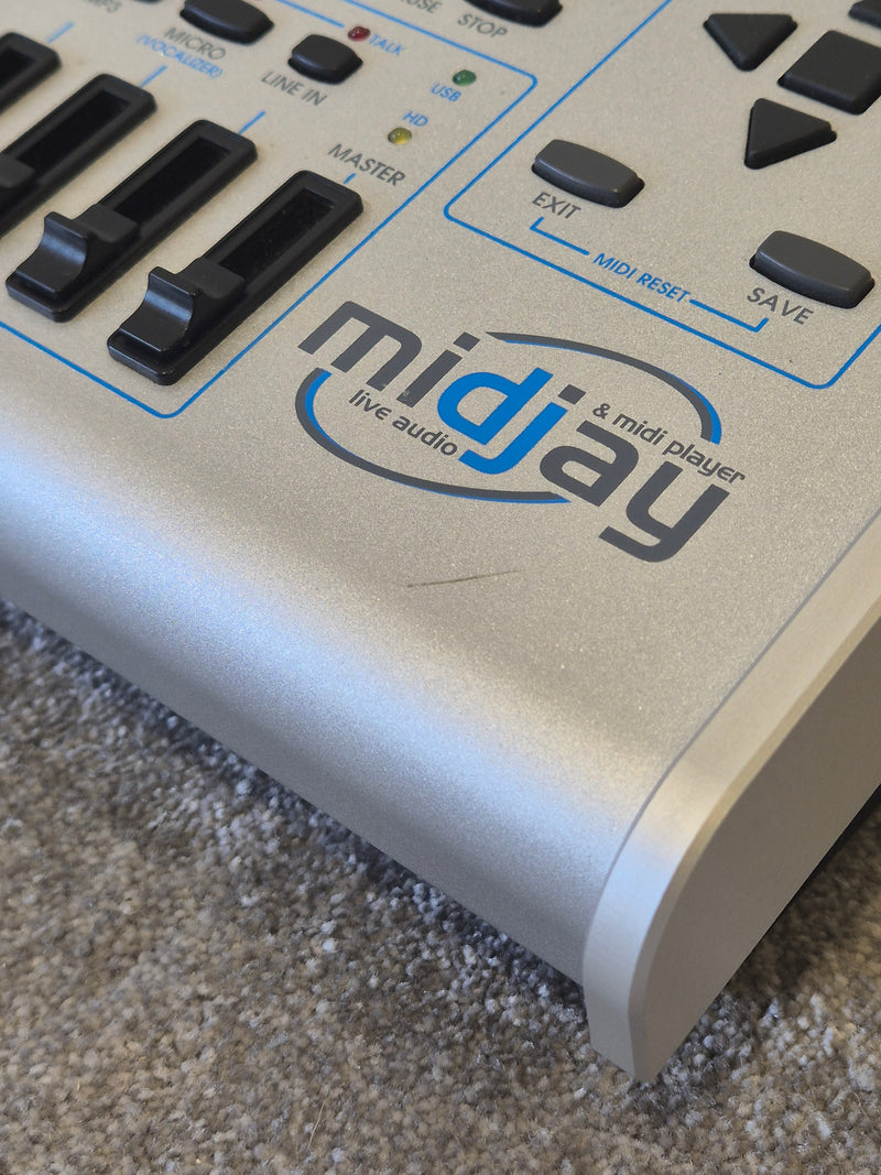 Ketron Midjay – Live Audio/MIDI Player Multimedia Module – Excellent w/ Soft Bag, Power Cable, USB Cable & Manual - Image 14