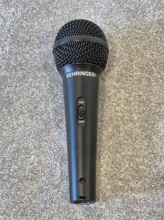 Behringer Ultravoice XM1800S - Dynamic Microphone w/ Case