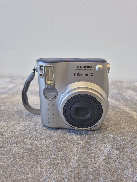 Fujifilm Instax Mini 10 - Instant Film Camera (Spares or Repairs)