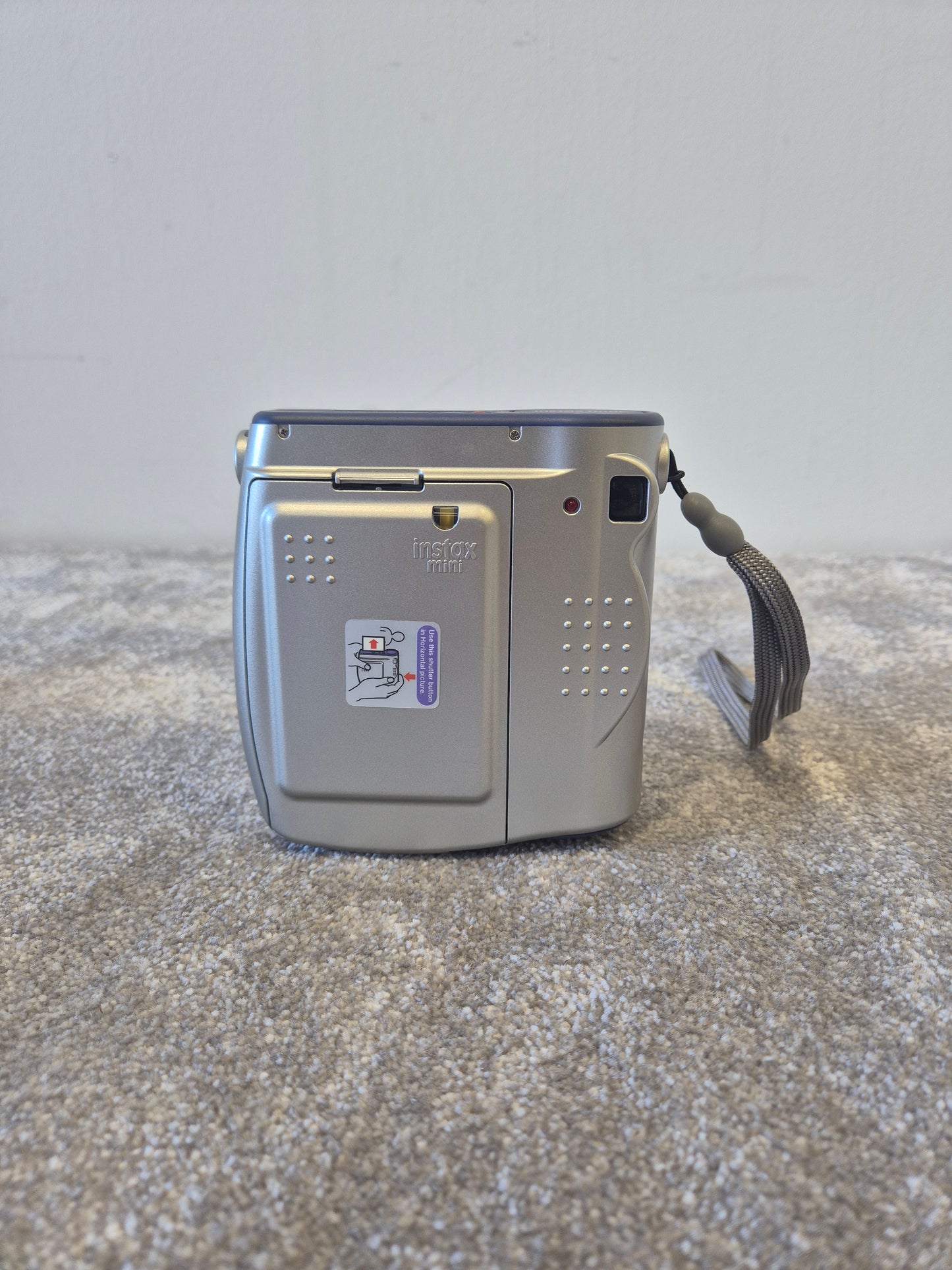 Fujifilm Instax Mini 10 - Instant Film Camera (Spares or Repairs)