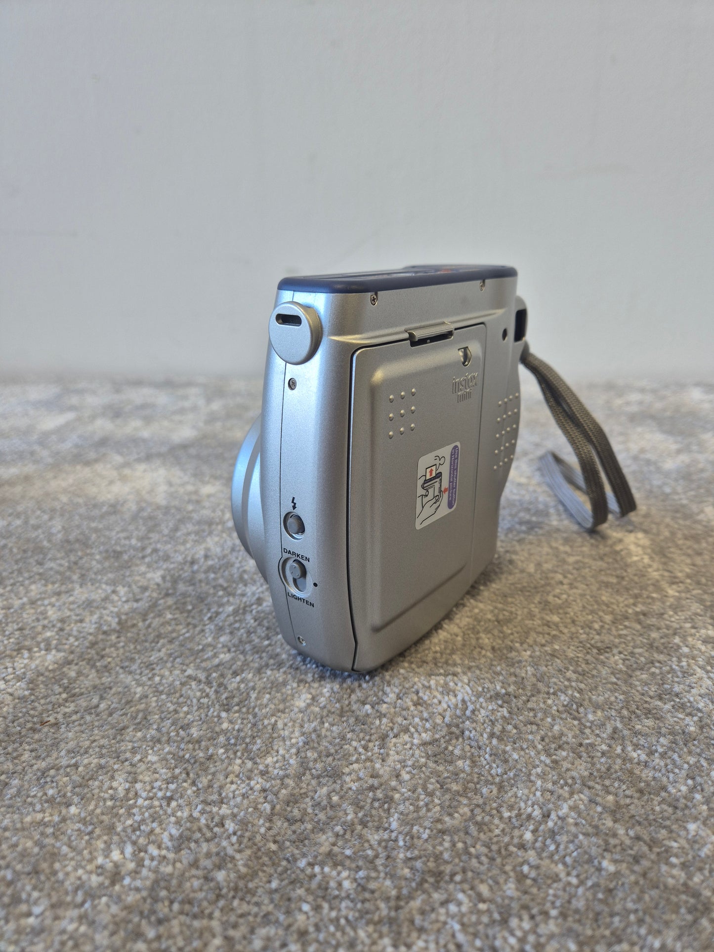 Fujifilm Instax Mini 10 - Instant Film Camera (Spares or Repairs)