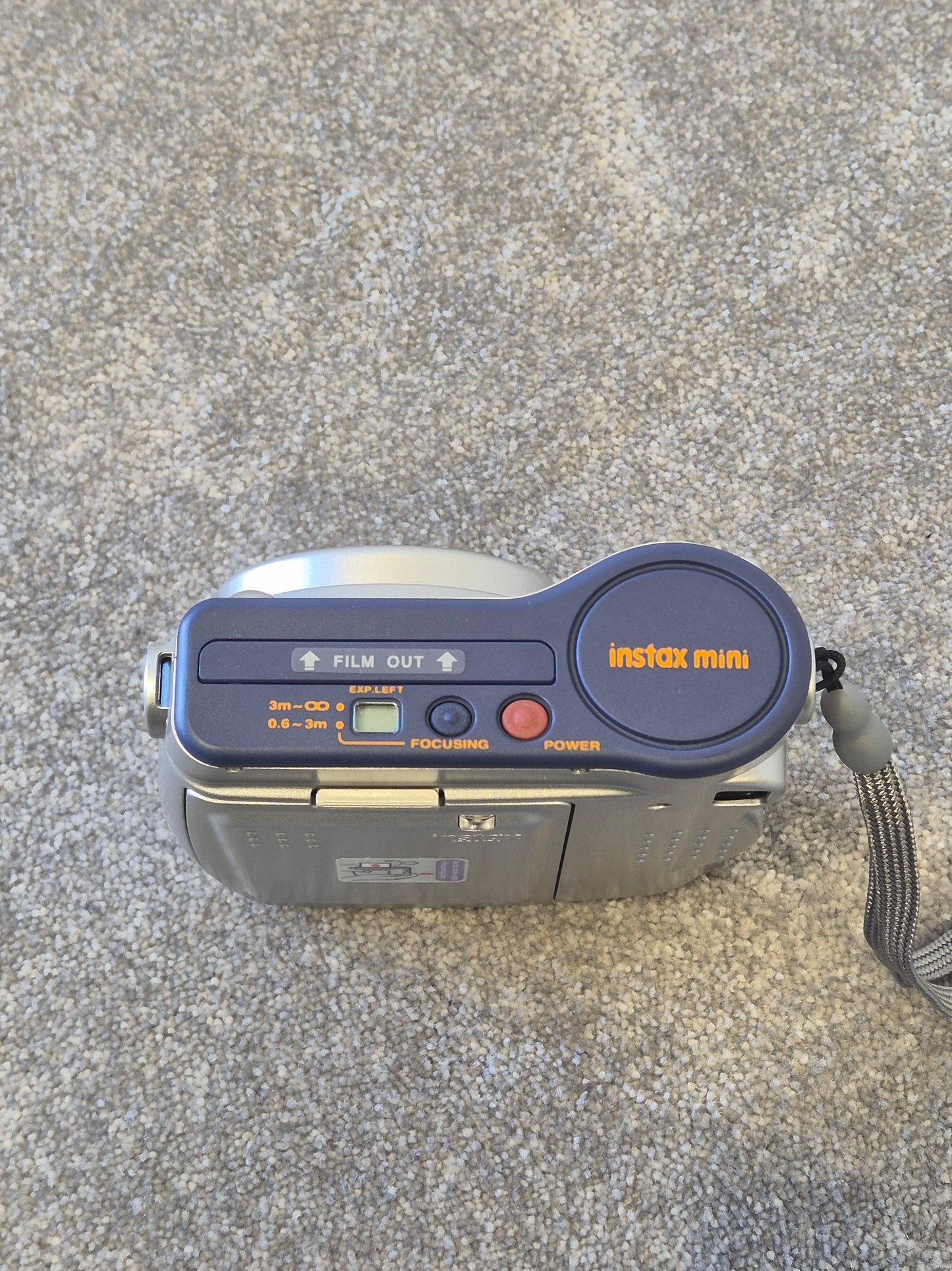 Fujifilm Instax Mini 10 - Instant Film Camera (Spares or Repairs)