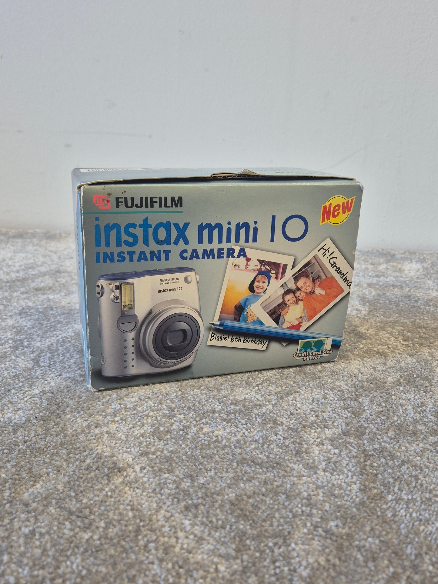 Fujifilm Instax Mini 10 - Instant Film Camera (Spares or Repairs)