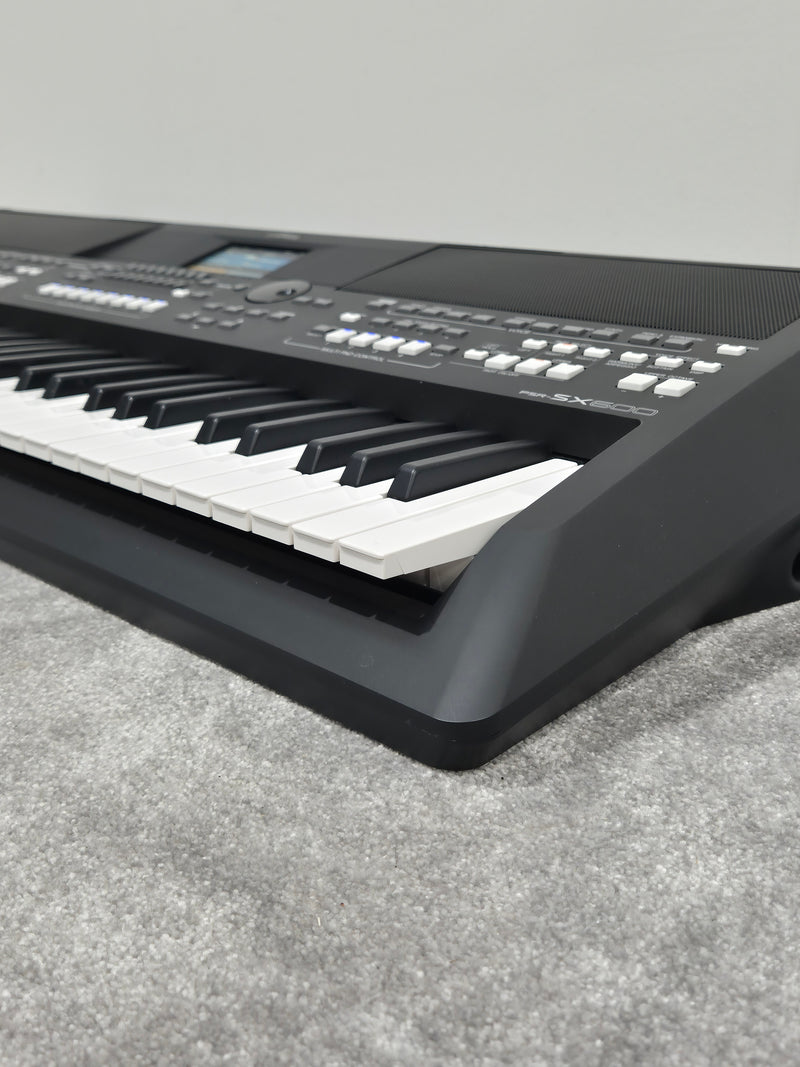 Yamaha PSR-SX600 - Portable Arranger Keyboard - Image 5