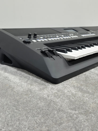 Yamaha PSR-SX600 - Portable Arranger Keyboard