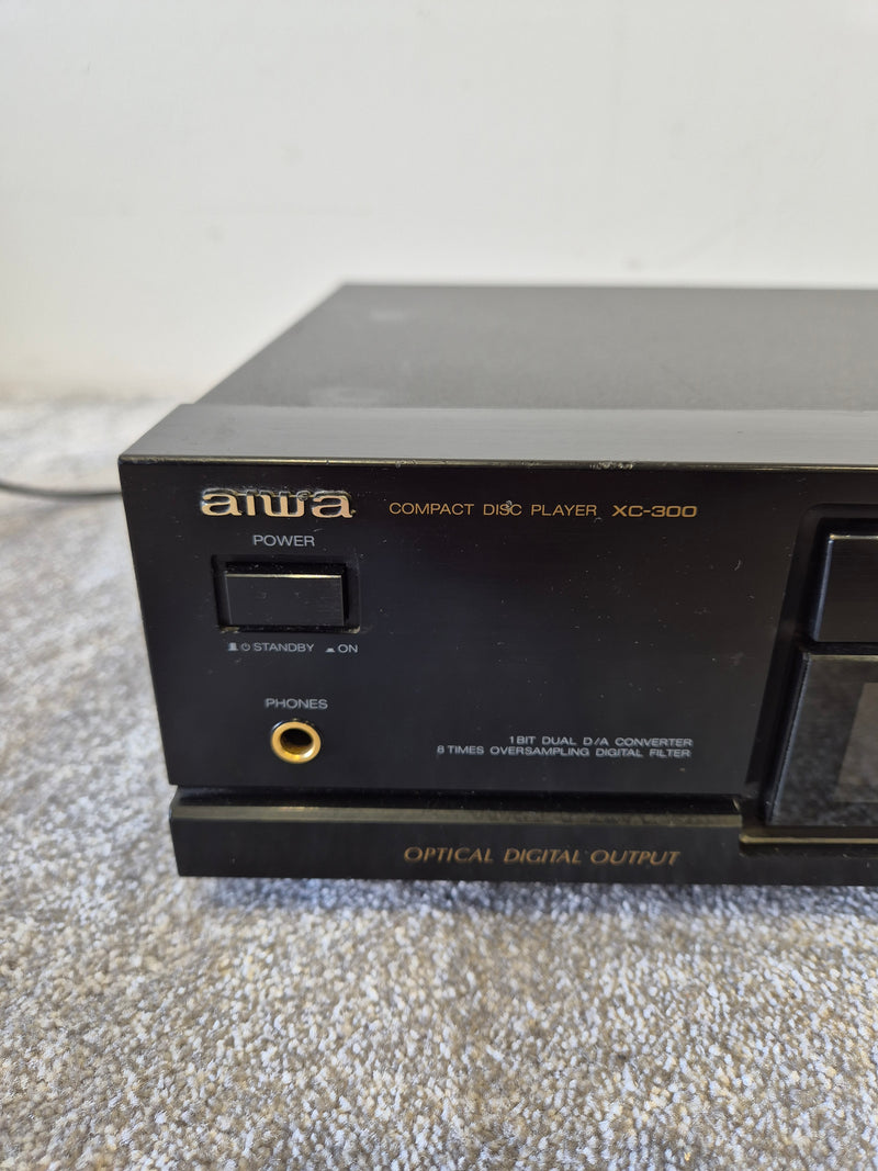Aiwa XC-300 - Versatile Compact Disc Player - Image 4