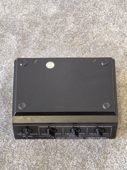 Realistic Tape Control Center - Passive Switchbox