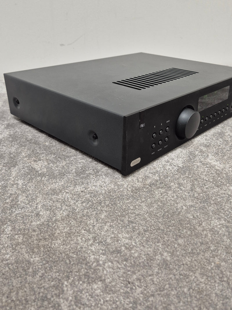 Arcam FMJ A32 - Integrated Amplifier - Image 5