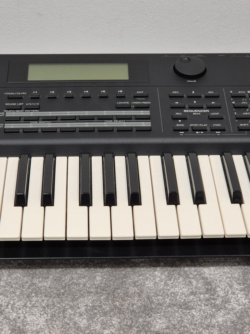 Roland XP-80 - Digital Music Workstation Synthesizer w/ Original Box - Image 8
