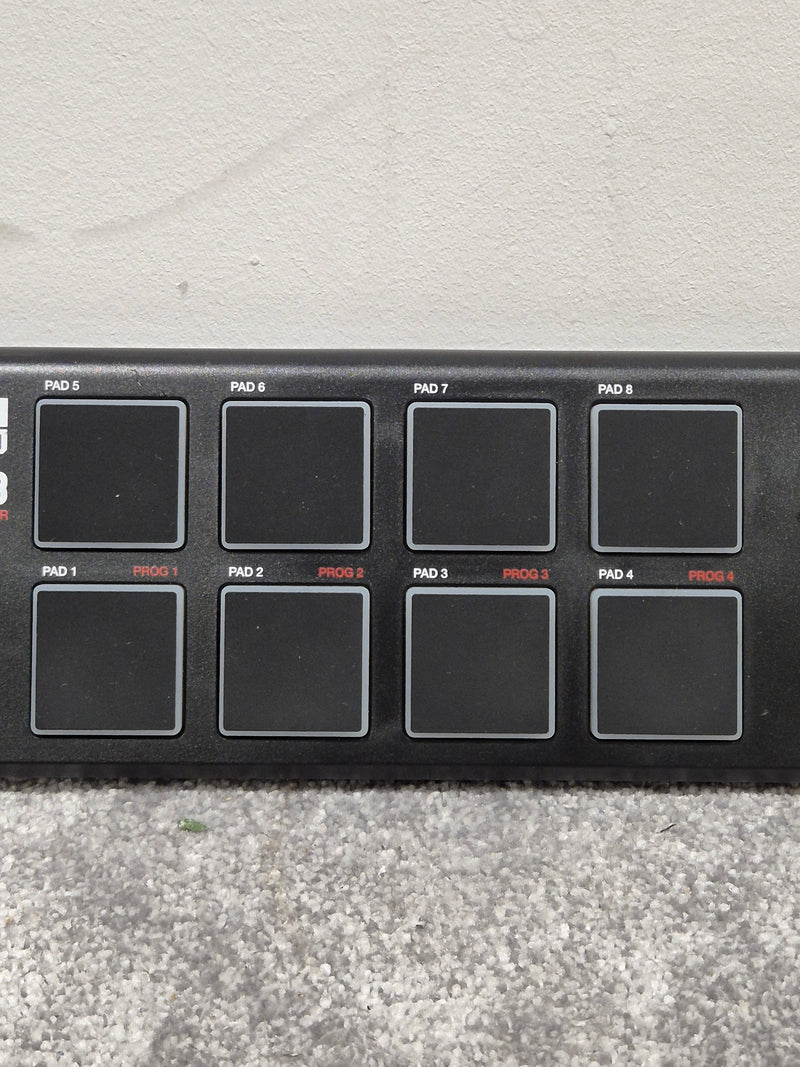 Akai LPD8 Pad Controller - Compact USB MIDI Pad - Image 3
