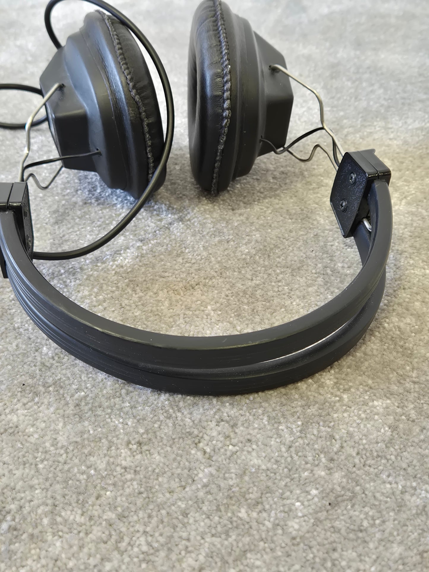Altai HS 400 - Over-Ear Wired Headphones