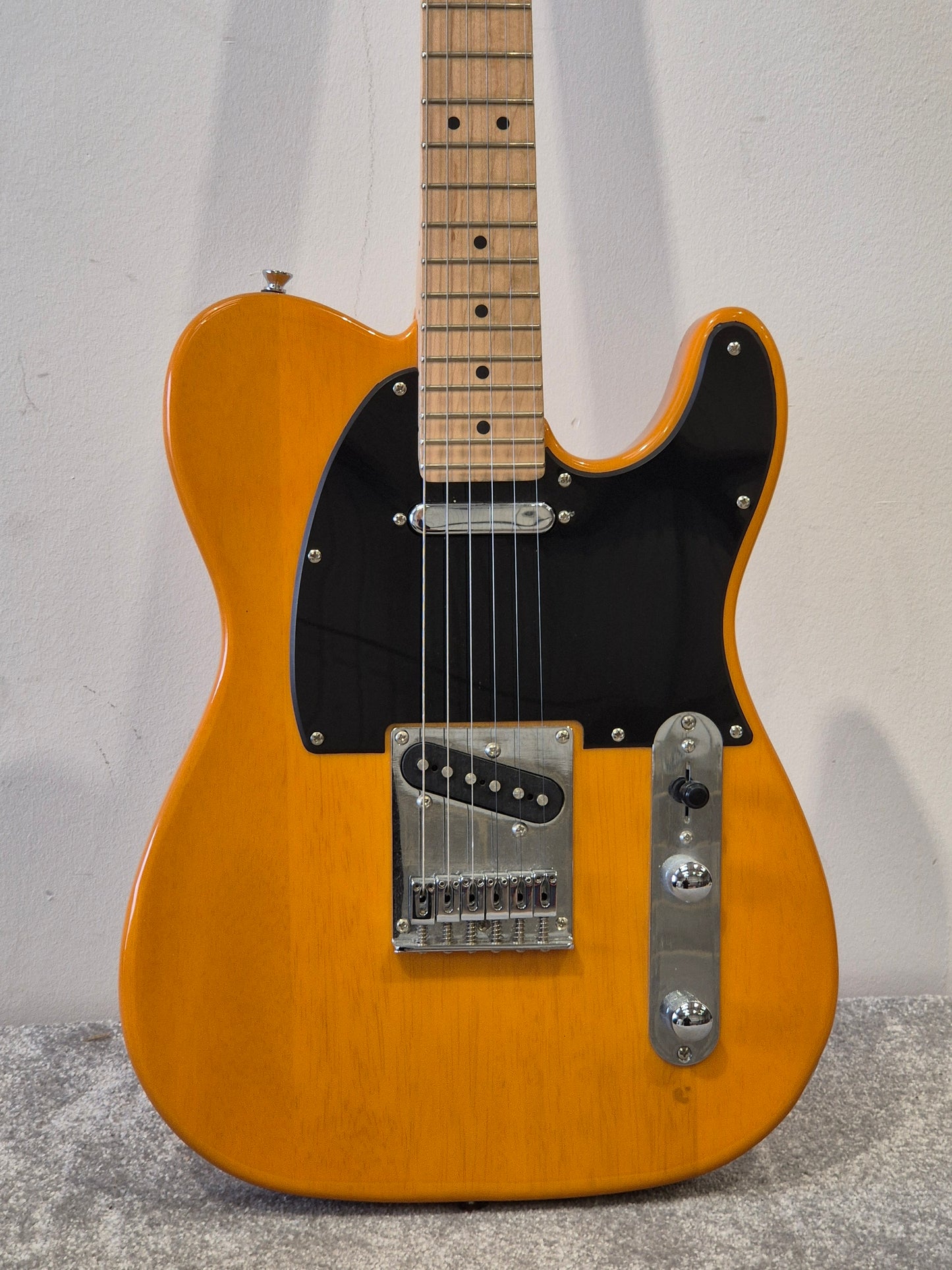 Fender Squier Affinity Telecaster - Butterscotch Electric Guitar - Indonesia
