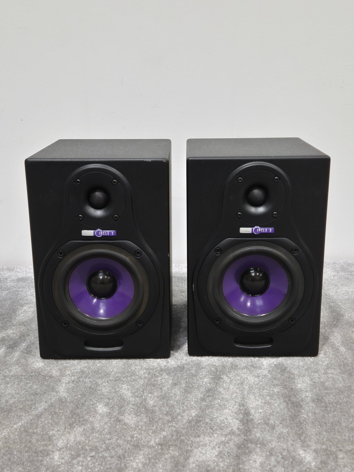 HHB Circle 3 - Passive Speaker Monitors (Pair)