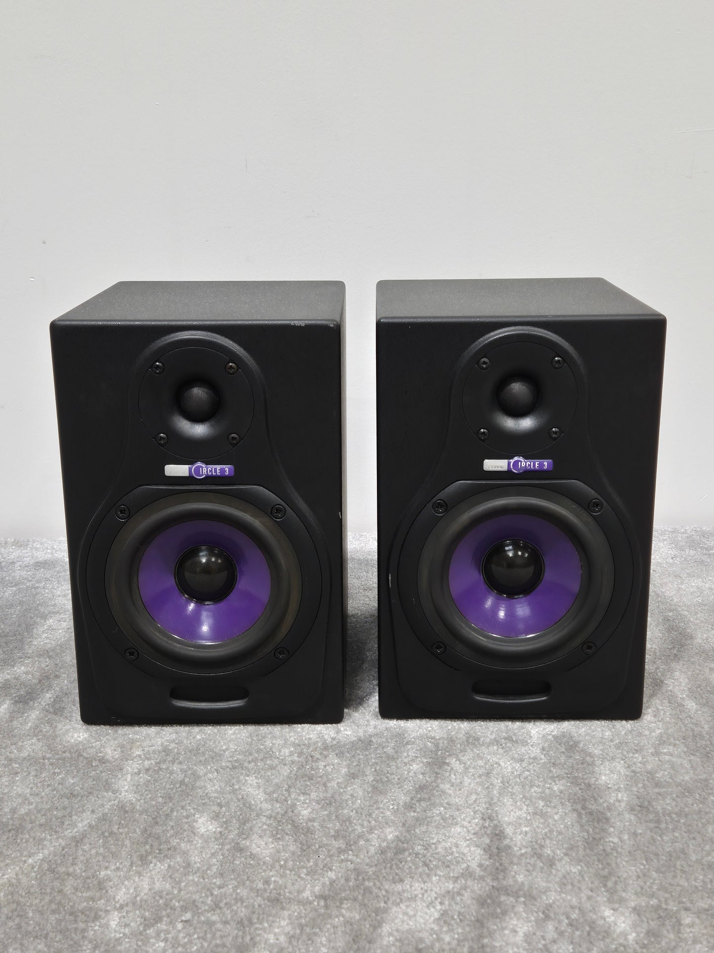 HHB Circle 3 - Passive Speaker Monitors (Pair)