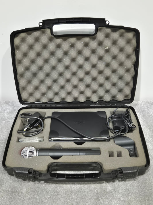 Shure T4N/SM58 - Wireless Handheld Microphone System w/ Case