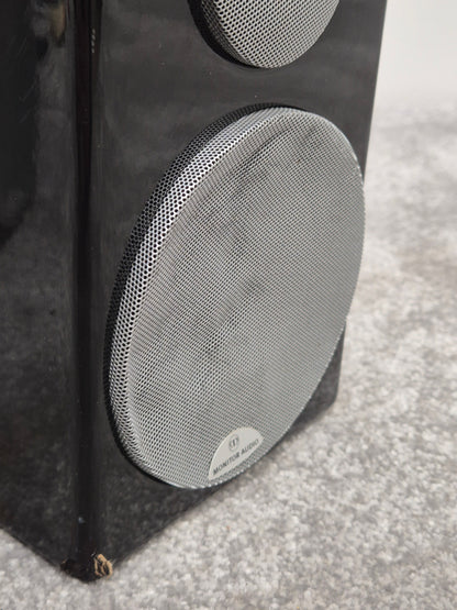 Pair of Monitor Audio Radius 90 Bookshelf Speakers – Good Condition – Fully Tested