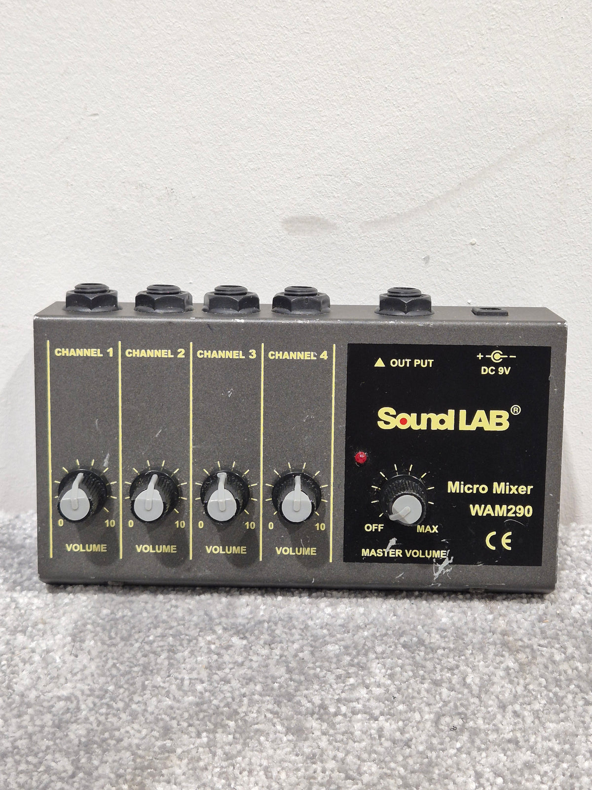 Sound Lab WAM-290 Micro Mixer - Compact Analog Mixer - Good