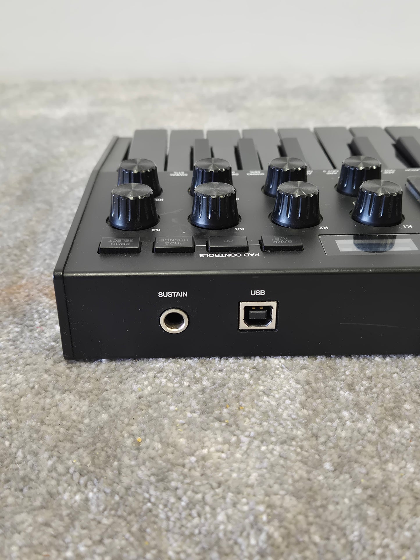 Akai MPK Mini - Compact MIDI Keyboard Controller