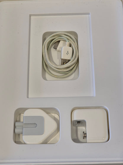 Apple iPad 2nd Gen - 9.7-inch 32GB w/ Original Box