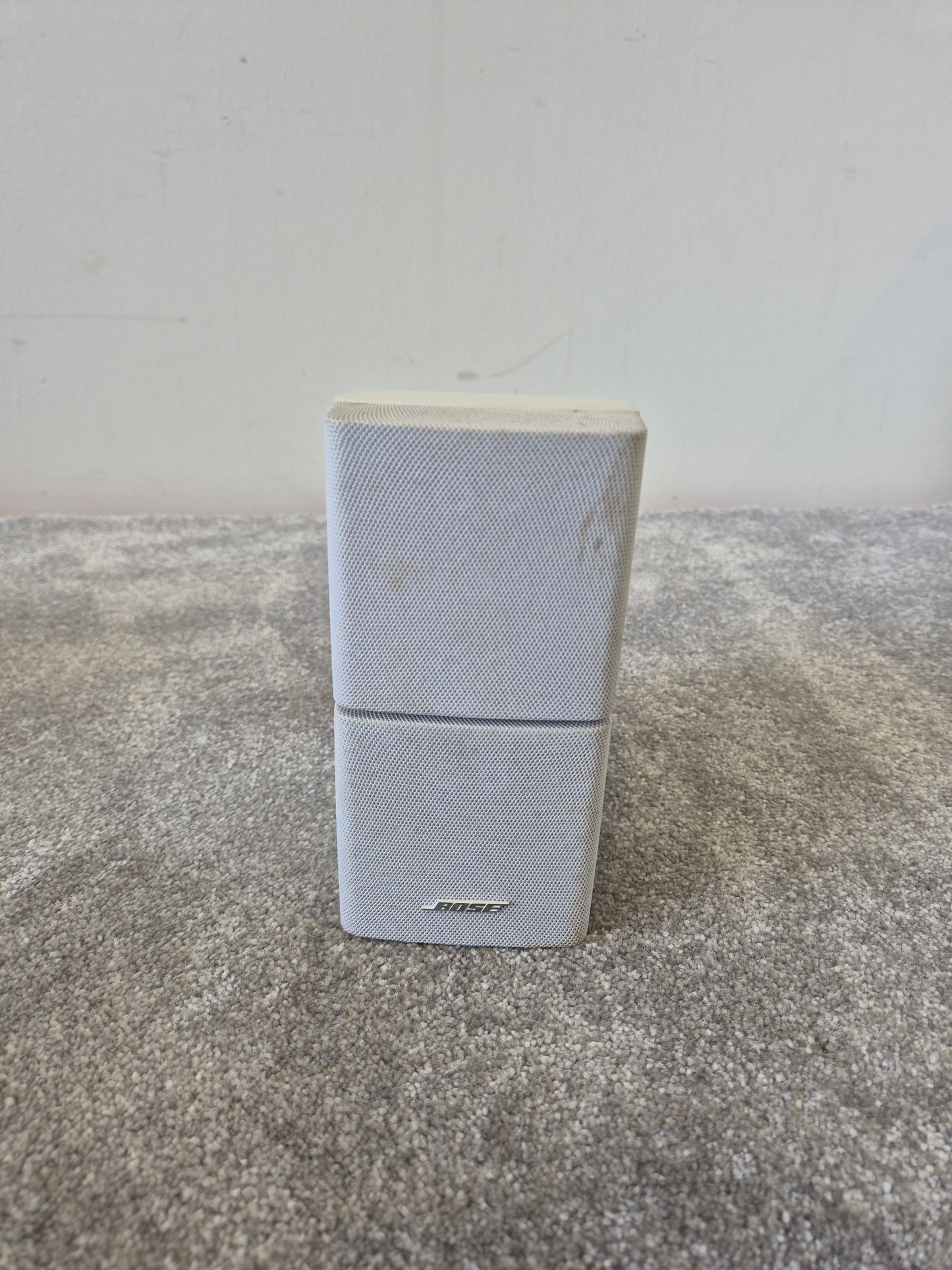 Bose Acoustimass 15 - 5.1 Channel Home Cinema - Woofer plus 5 Double Cube Speakers