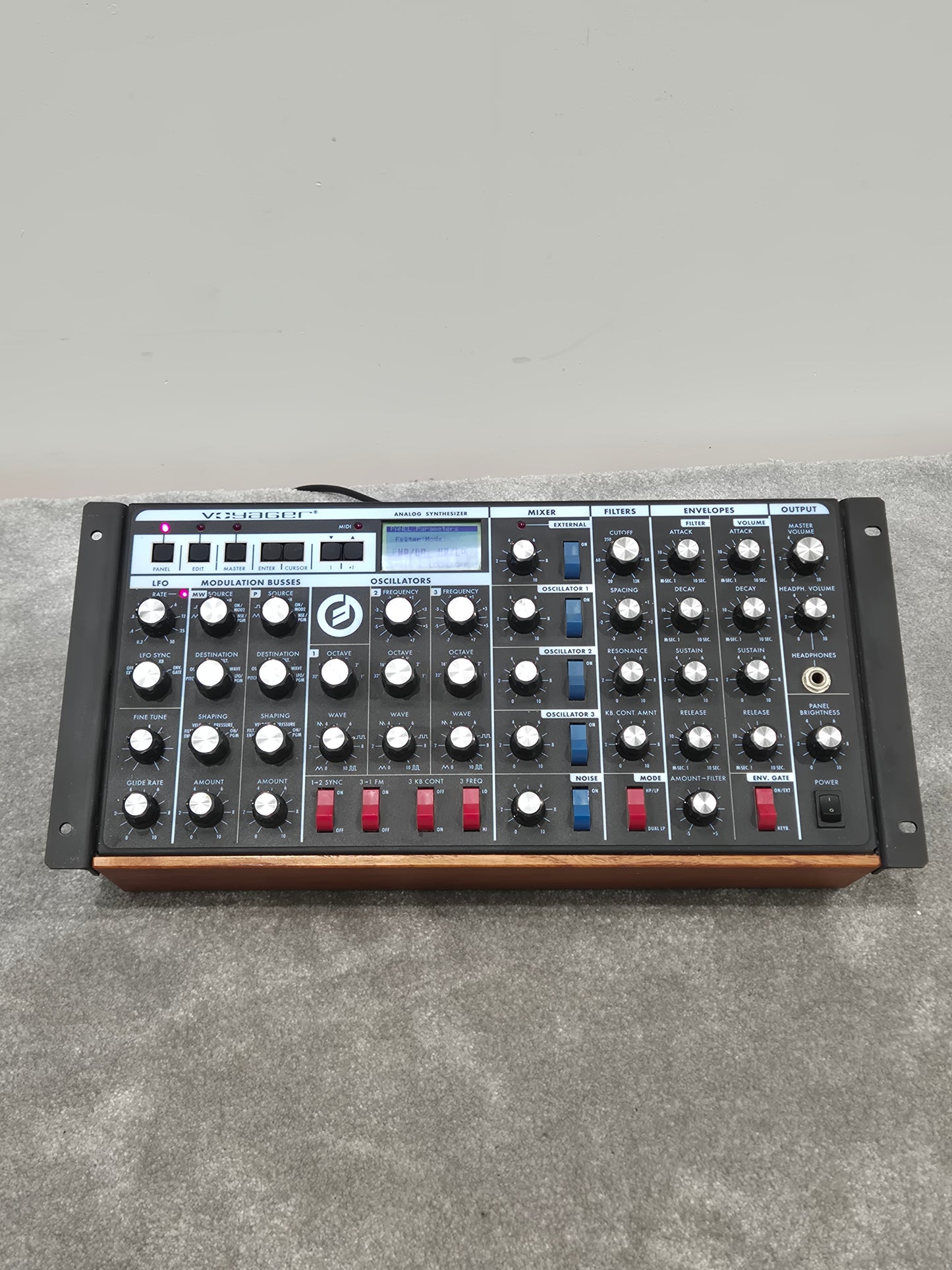 Moog Voyager RME - 5U Rack Mount Synthesizer