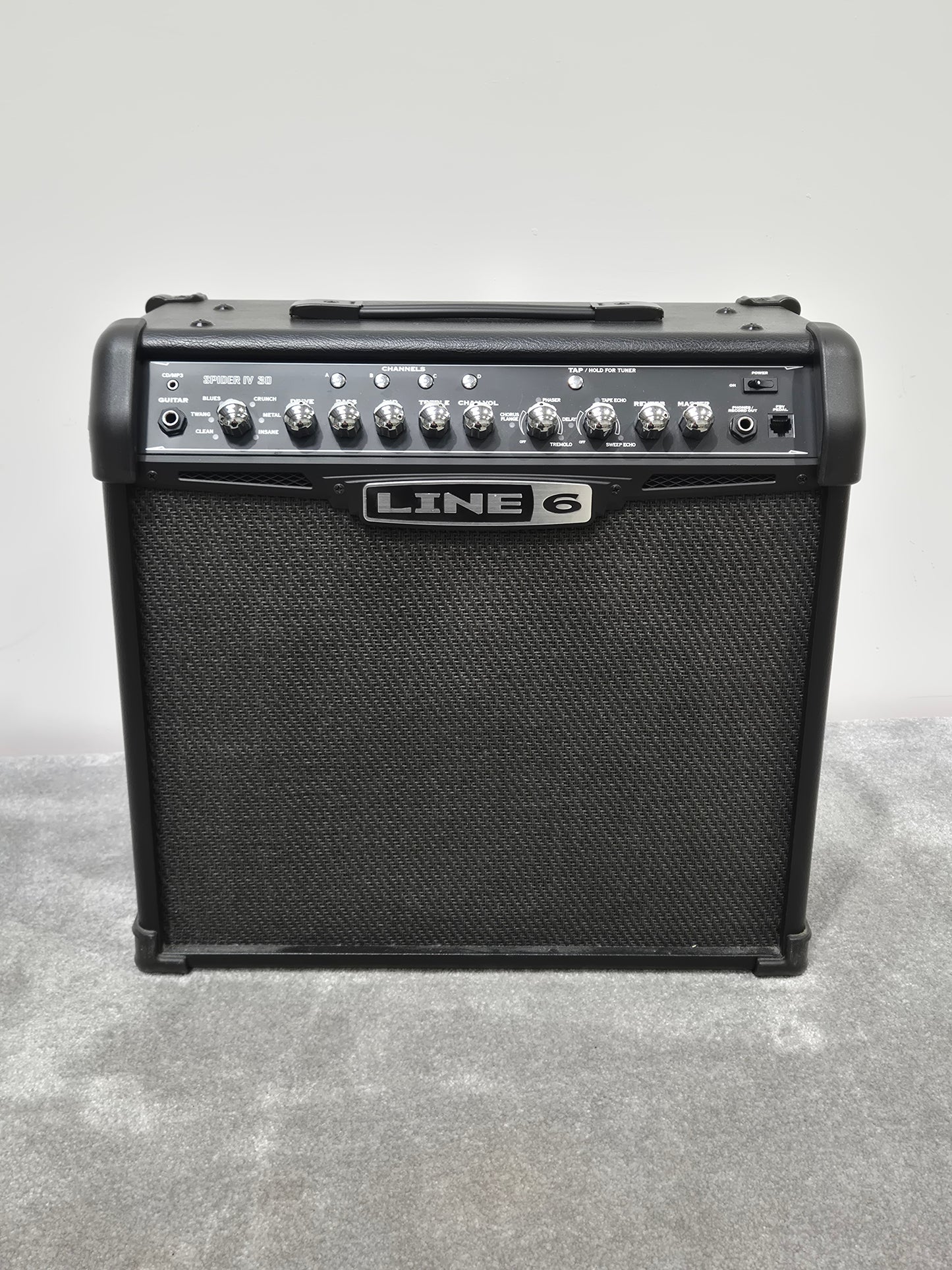 Line 6 Spider IV 30 - Combo Guitar Amplifier w/ Footswitch