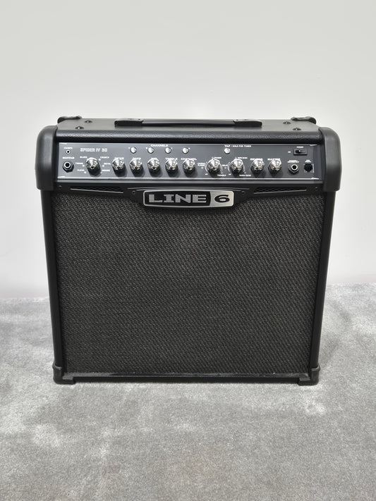 Line 6 Spider IV 30 - Combo Guitar Amplifier w/ Footswitch