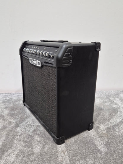 Line 6 Spider IV 30 - Combo Guitar Amplifier w/ Footswitch