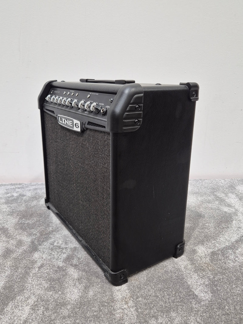 Line 6 Spider IV 30 - Combo Guitar Amplifier w/ Footswitch - Image 10