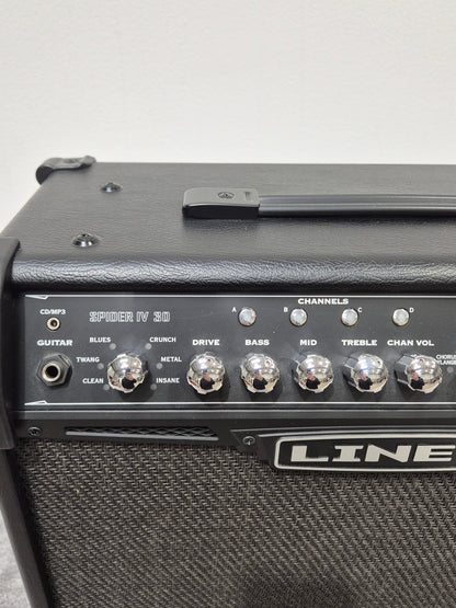 Line 6 Spider IV 30 - Combo Guitar Amplifier w/ Footswitch