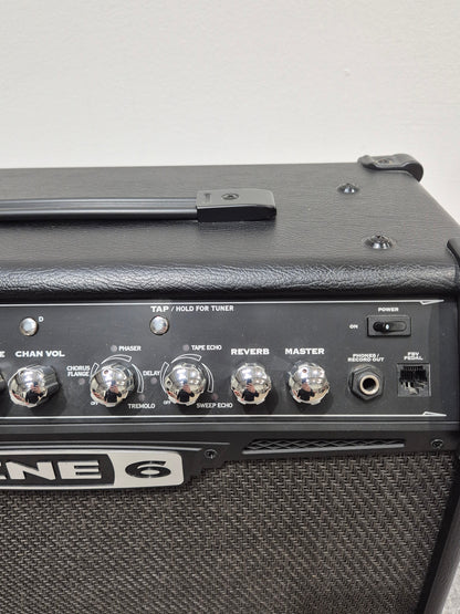 Line 6 Spider IV 30 - Combo Guitar Amplifier w/ Footswitch