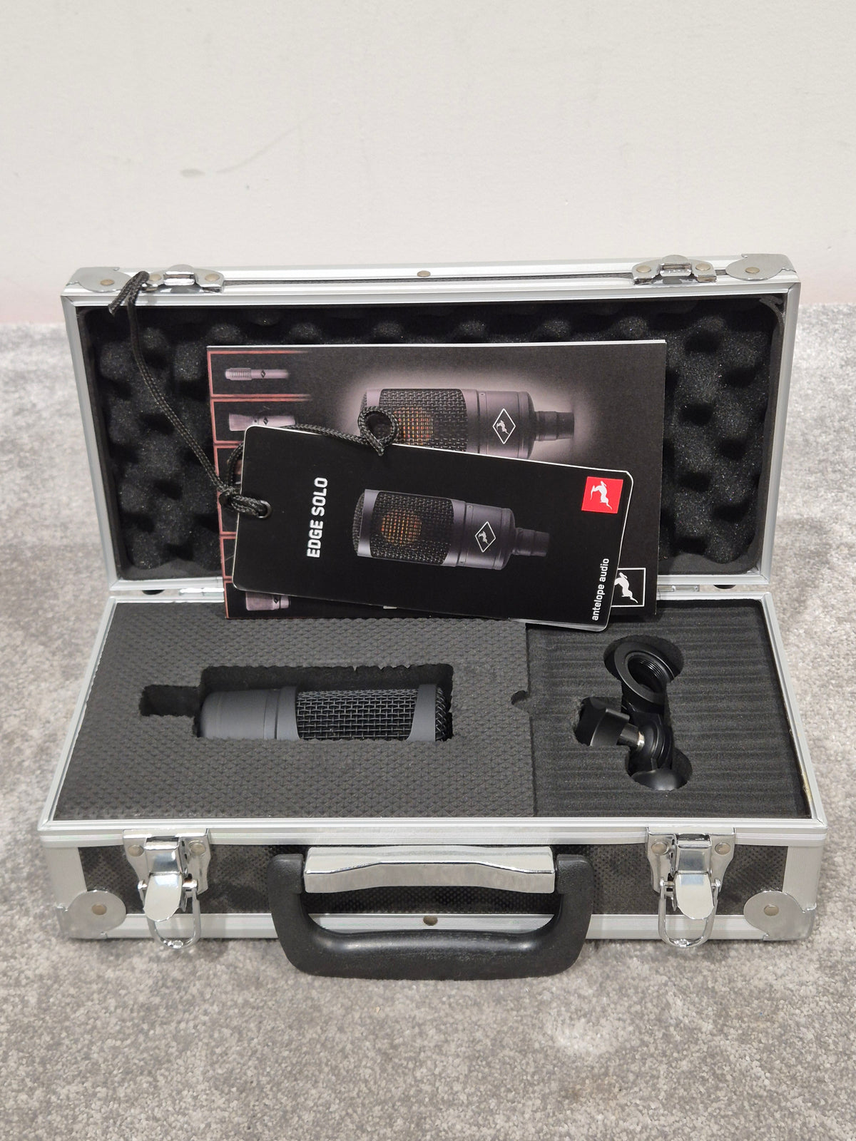 Antelope Audio Edge Solo - Versatile Condenser Microphone w/ Case