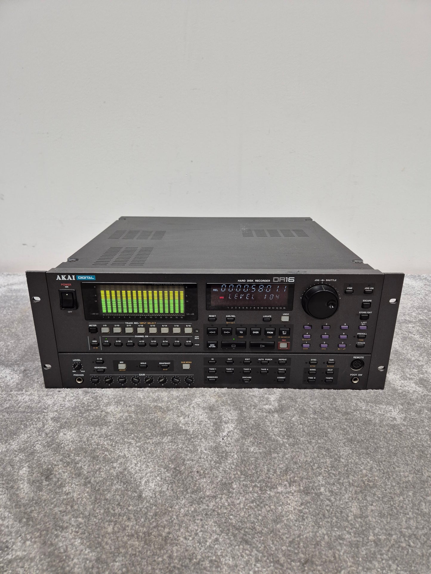 Akai DR16 - 16-Track Digital Hard Disk Recorder