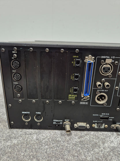 Akai DR16 - 16-Track Digital Hard Disk Recorder