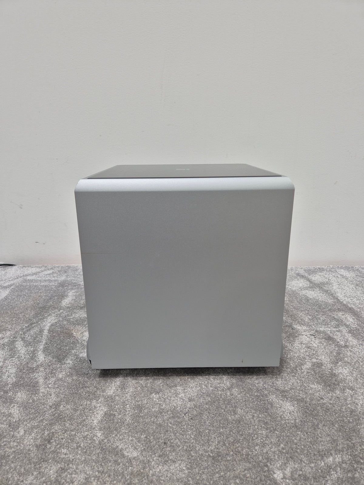 KEF PSW2010 - 10-inch Powered Subwoofer - Excellent