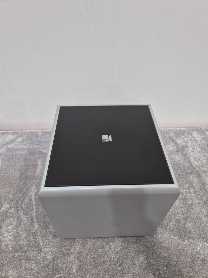 KEF PSW2010 - 10-inch Powered Subwoofer - Excellent - Image 2