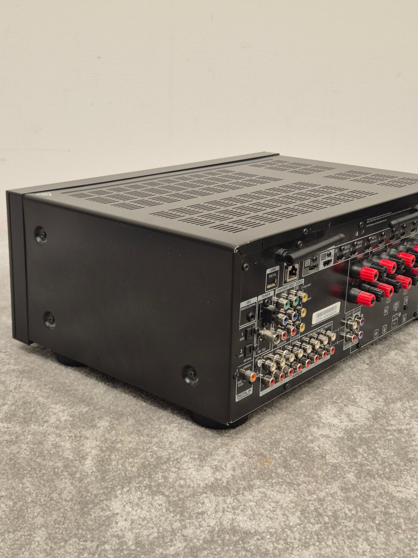 Onkyo TX-NR646 - 7.2-Channel AV Receiver - Very Good