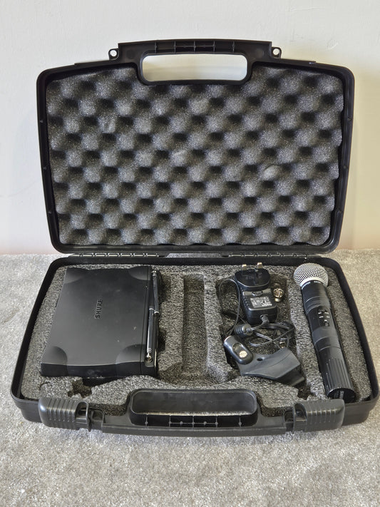 Shure T4N/SM58 - Wireless Handheld Microphone System w/ Case - Good