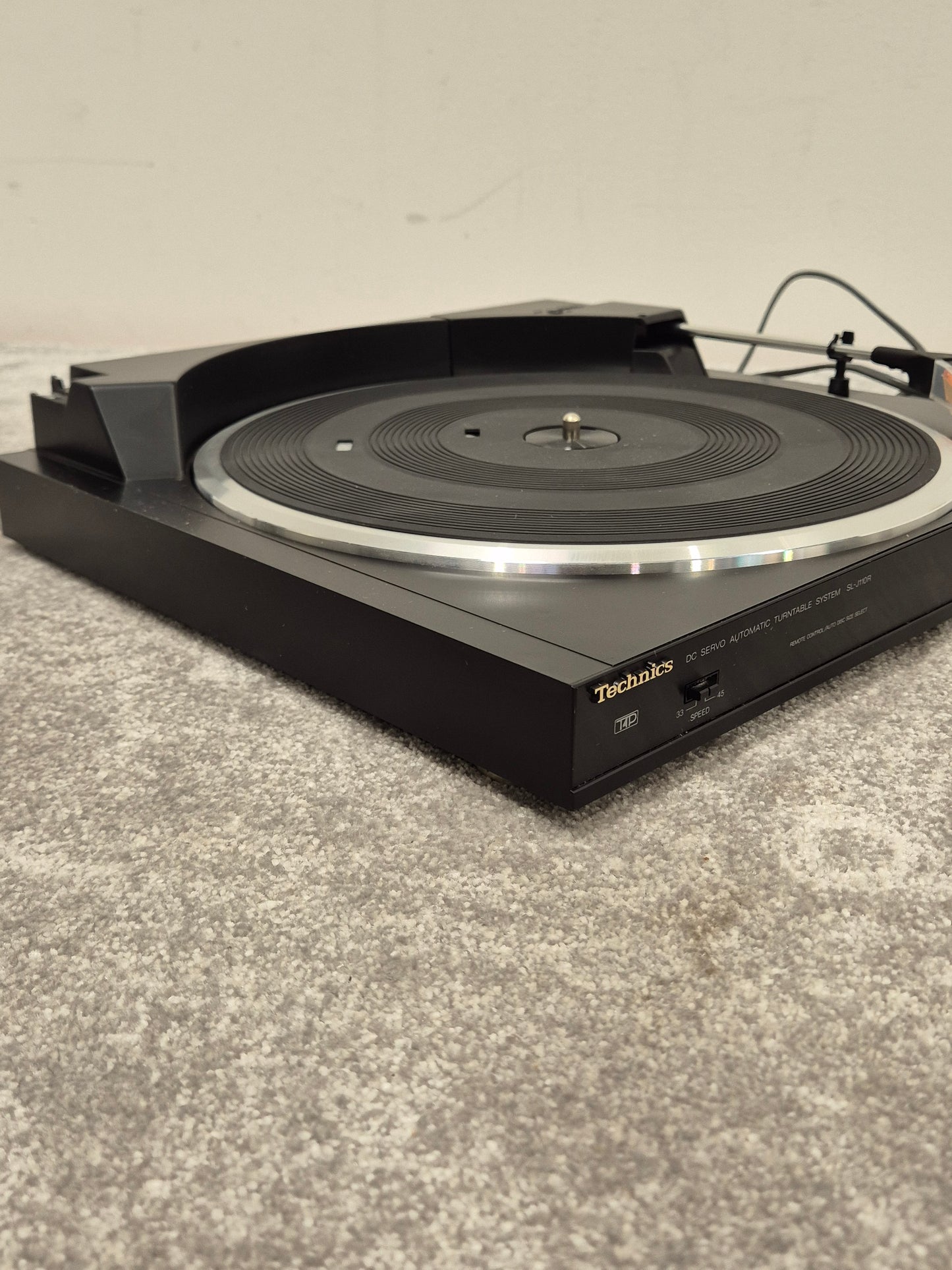 Technics SL-J110R - Servo Automatic Turntable - Good