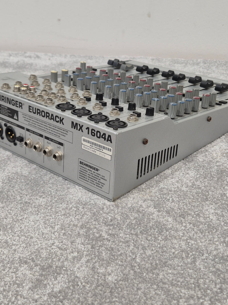 Behringer Eurorack MX1604A - 16-Channel Mixer - Excellent - Image 7