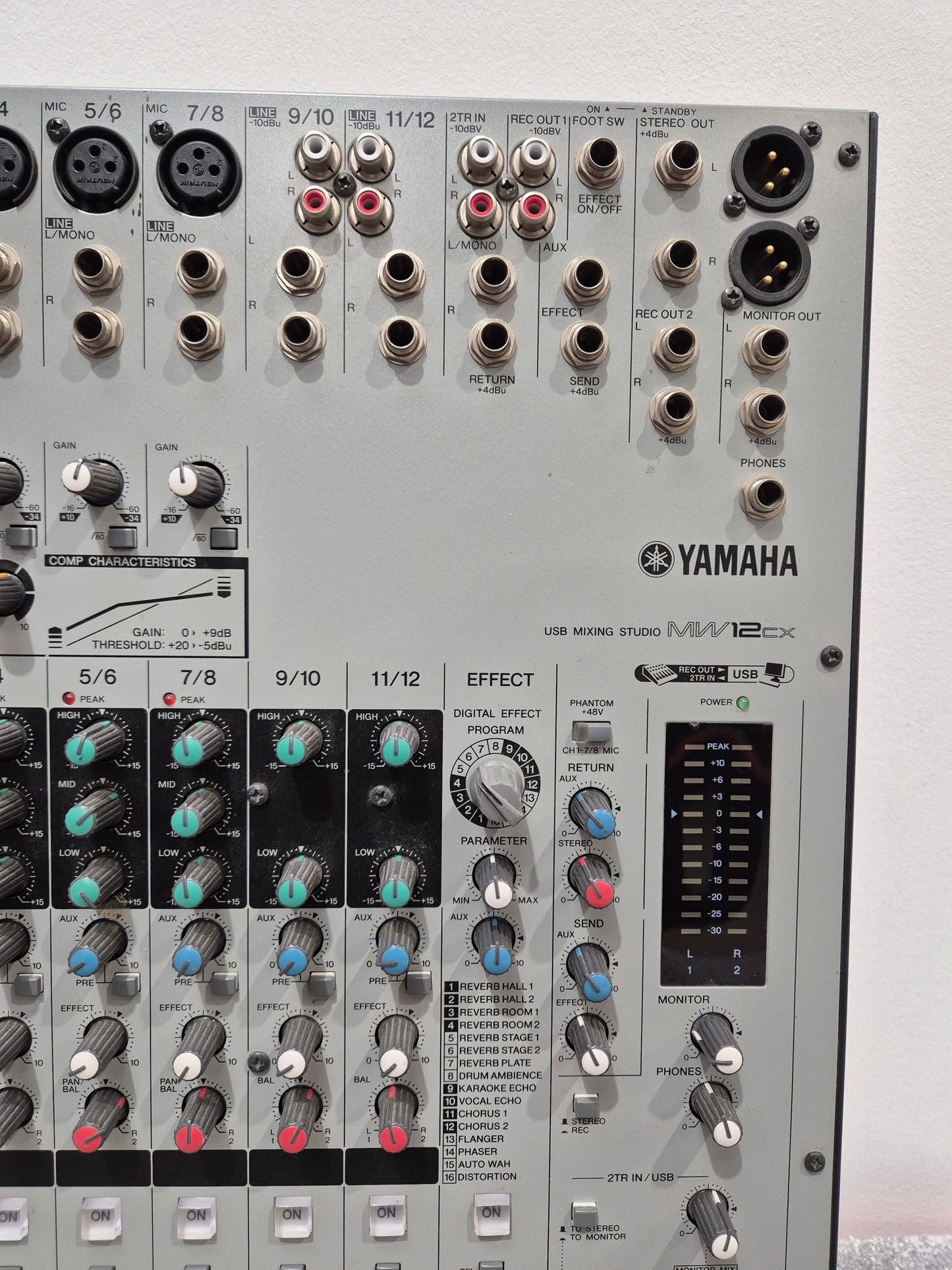 Yamaha MW12CX - 12-Channel USB Mixer - Versatile Audio Solution - Excellent w/ Power Supply