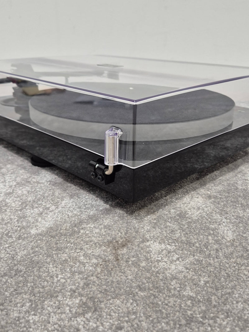 PRO-JECT X1 Belt Drive Turntable - Audiophile Quality - Excellent w/ Original Box & Power Supply - Image 7