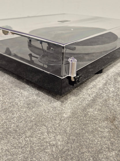 Pro-Ject X1 Turntable - Belt-Drive Turntable w/ Original Box - Excellent