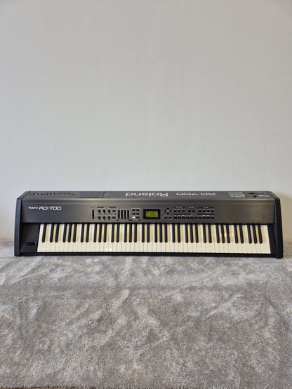 Roland RD-700 - Digital Stage Piano (Read Description)