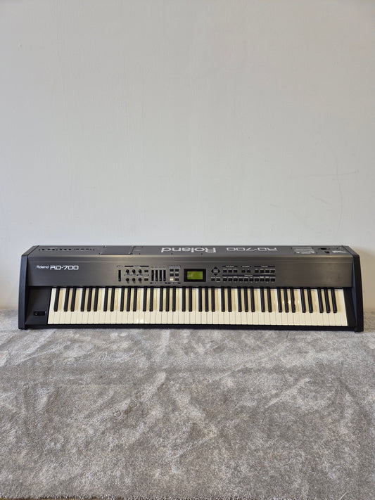 Roland RD-700 - Digital Stage Piano (Read Description)