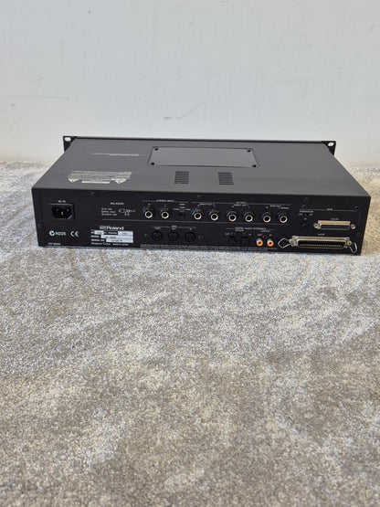 Roland VP-9000 - Variphrase Processor w/ Original Box