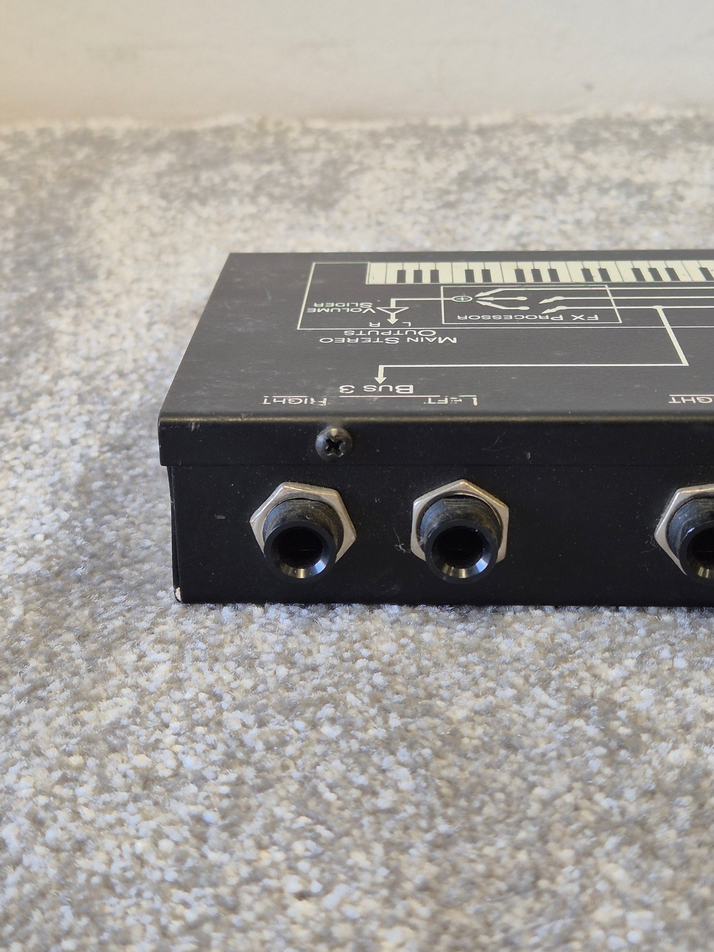 Ensoniq OEX-6 - Multi-Function Digital Device Output Expander